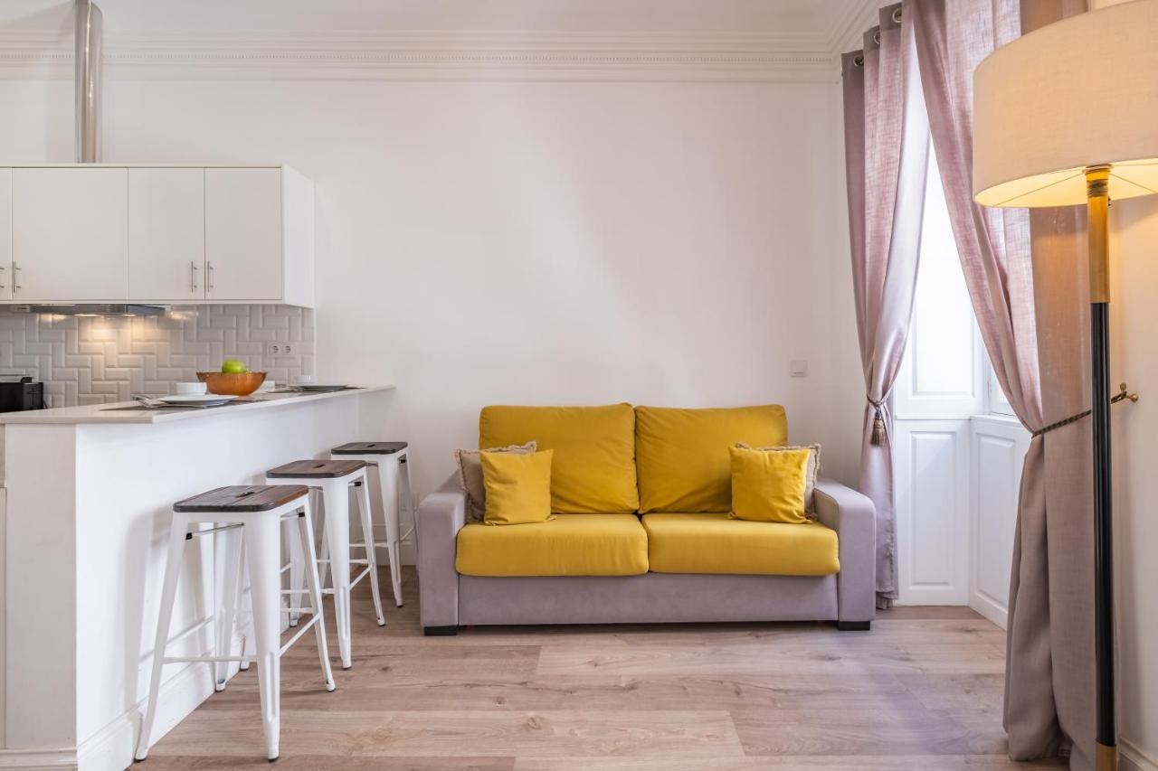 Cayres Suites Surdo Funchal  Buitenkant foto